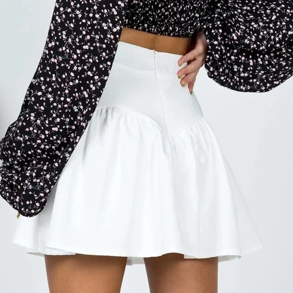 Princess Polly White Delphie Fit & Flare Mini Skirt- size 0 - Picture 2 of 6